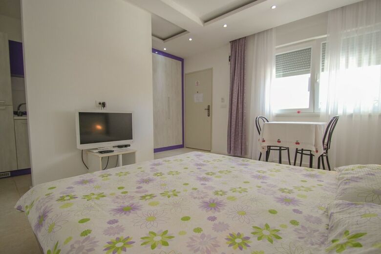 Apartamentos Karmen