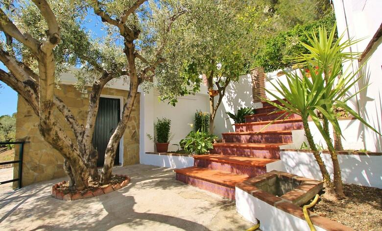 1065 Villa El Ventorrillo