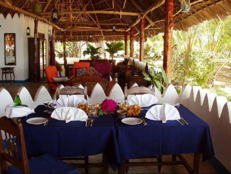 Posada Chapwani Island