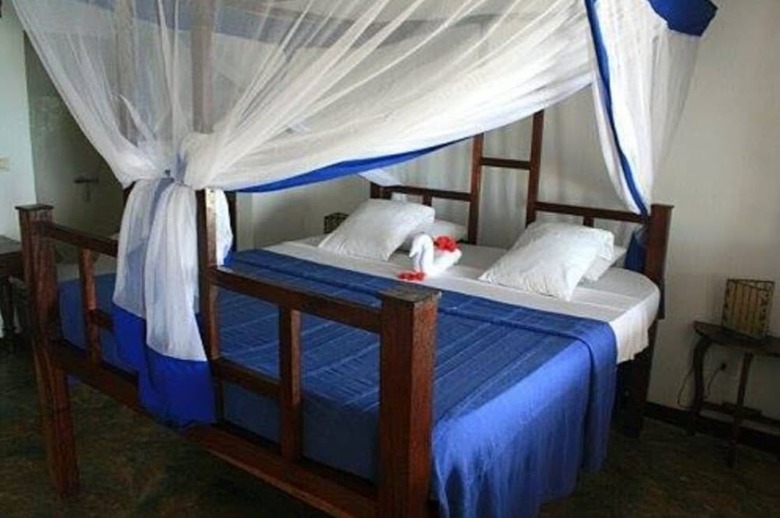 Posada Chapwani Island