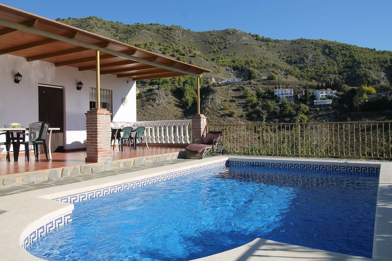 1084 Villa Manolo