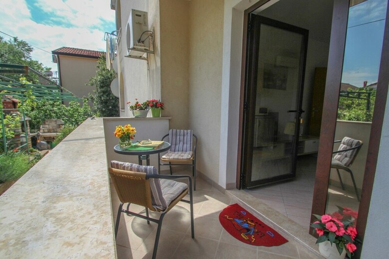 Apartamentos Maena