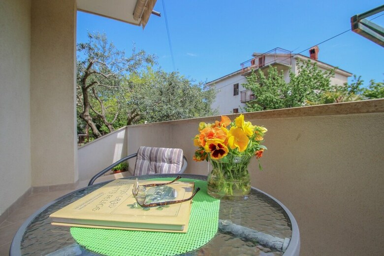 Apartamentos Maena