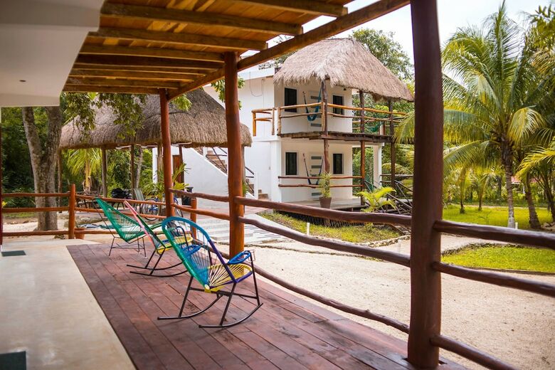 Royal Palm Bacalar Caba�as & Lagoon Club