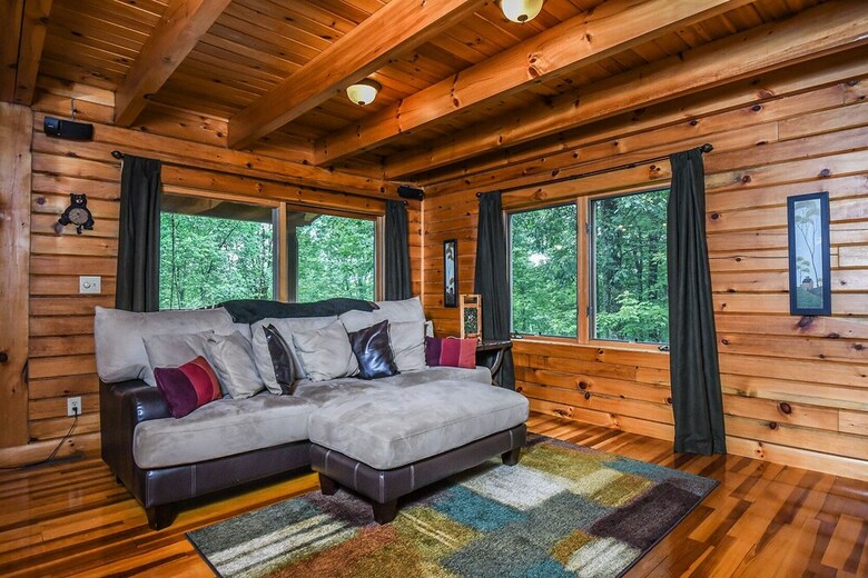 Cabernet Chalet
