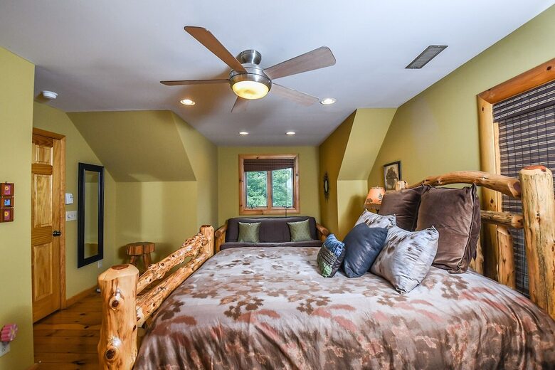 Cabernet Chalet