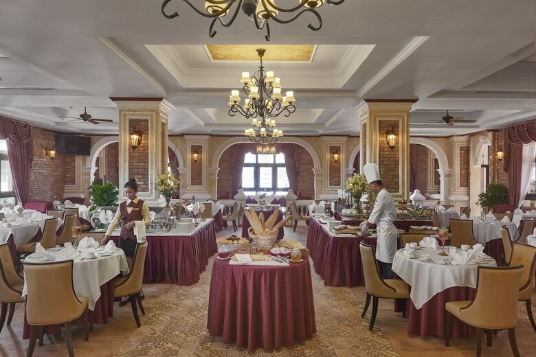 Anik Palace Hotel