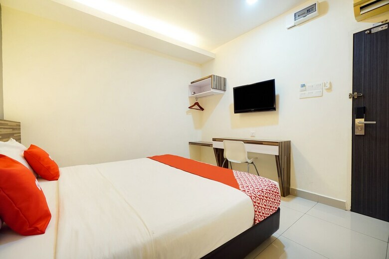 Oyo 89683 Gm Holiday Hotel Permai Jaya