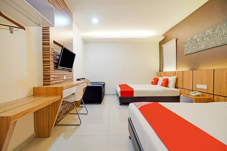 Oyo 89683 Gm Holiday Hotel Permai Jaya