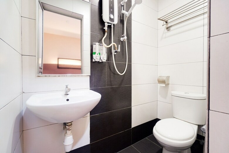 Oyo 89683 Gm Holiday Hotel Permai Jaya