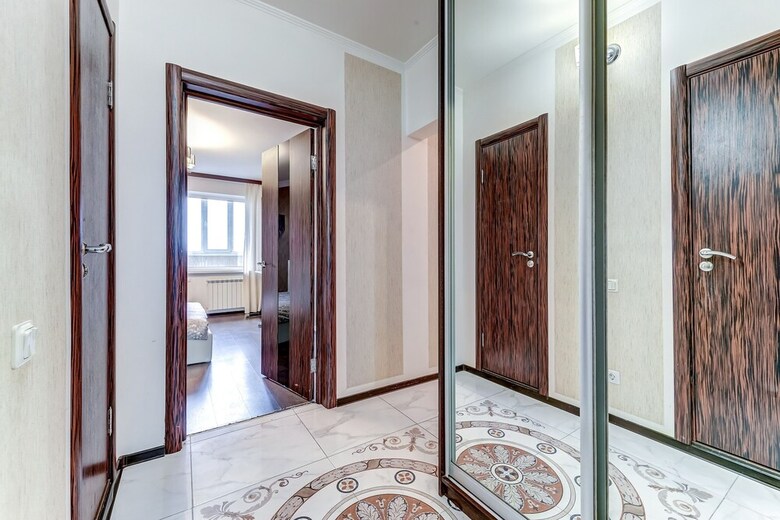 Ag Apartment John Reed 4/1