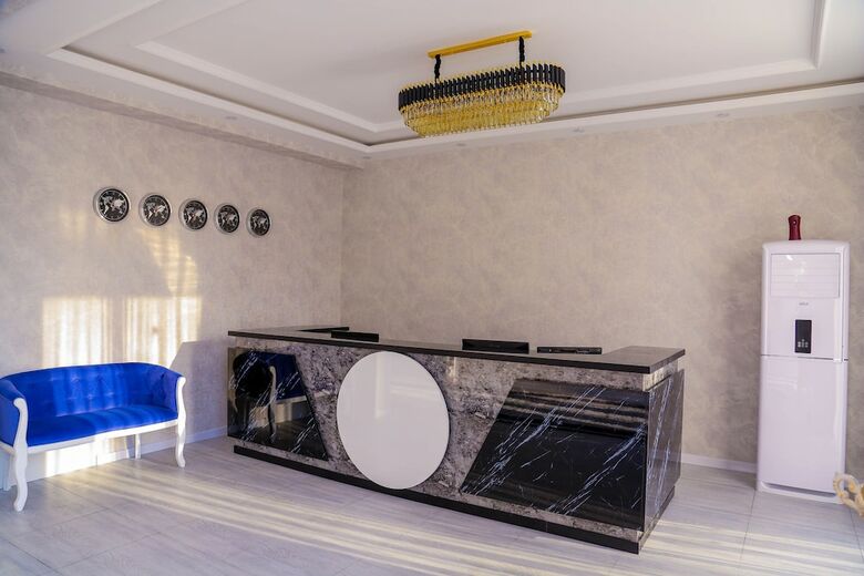 Globus Hotel