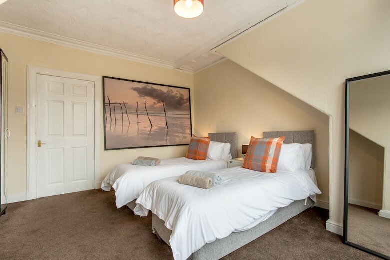 Lomond Serviced Apartments - Hydro House