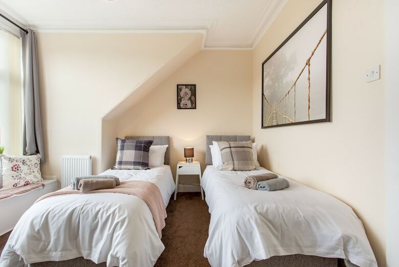 Lomond Serviced Apartments - Hydro House