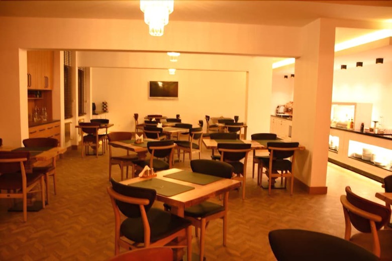 Ak Life Hotel & Suit