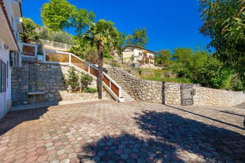 Apartments Davor