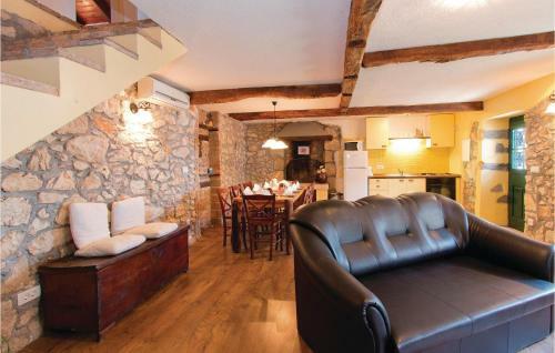 Holiday Home Obrs