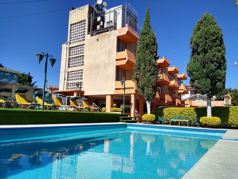 Hotel Suites Zapata