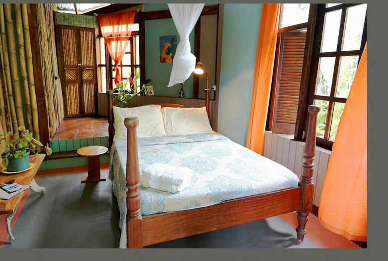 Hotel Cocoa Cottages