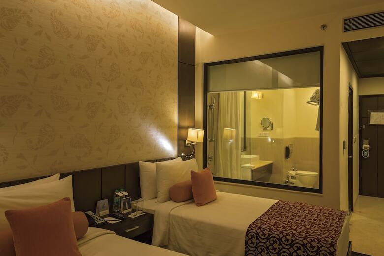 Multitude Hotel