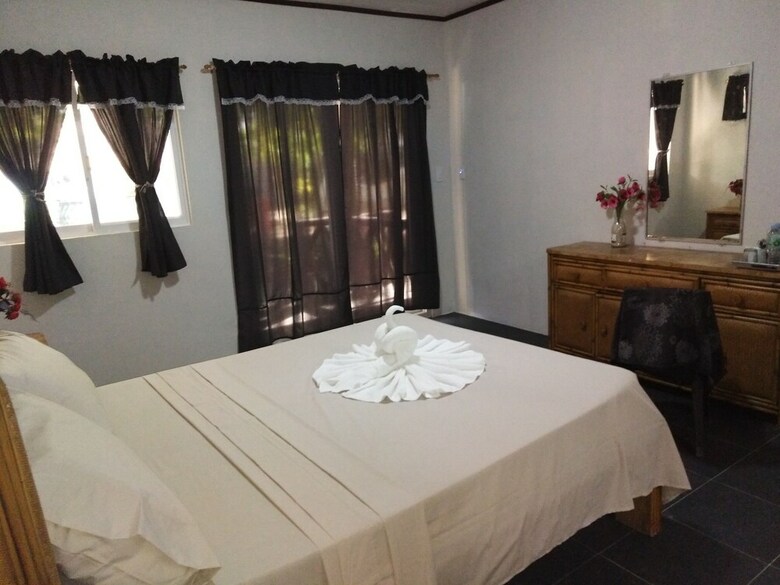 Hotel Nemo's Dive Resort