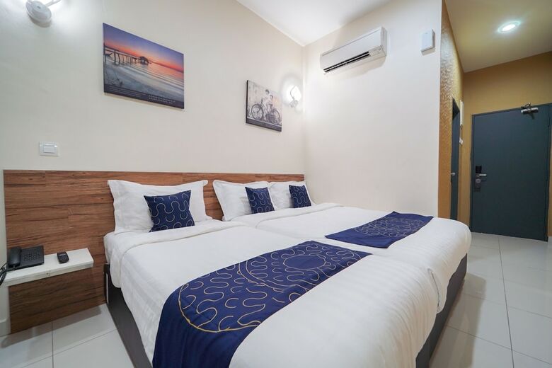 Oyo Capital O 89647 Atta Hotel