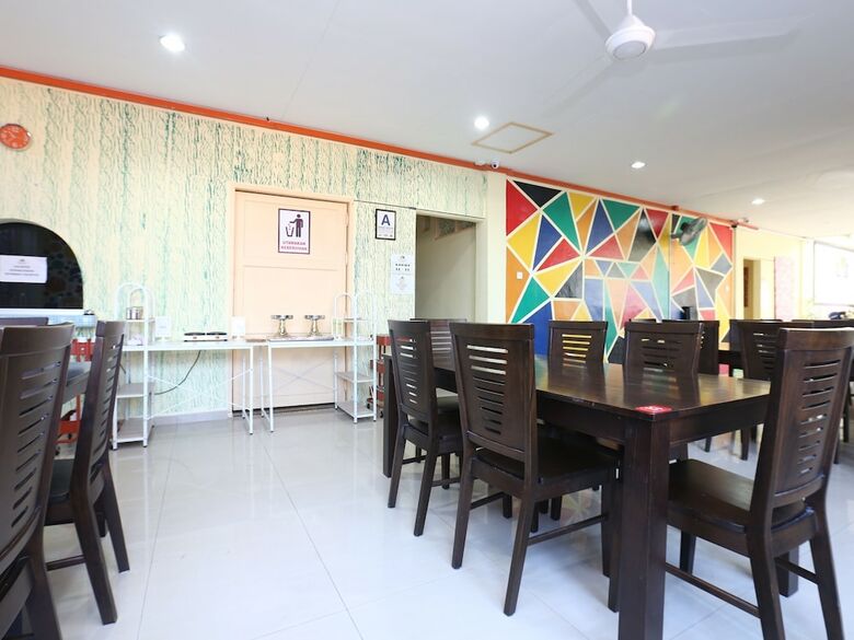 Oyo 89640 Hotel Pelangi Marang