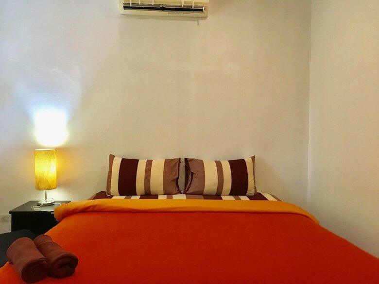 Hostal Hiranyika Cafe And Bed