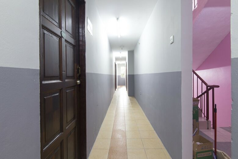 Oyo 89463 Sp Hotel