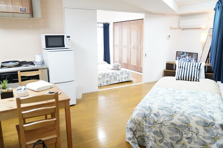 Metro Daikoku Apartment