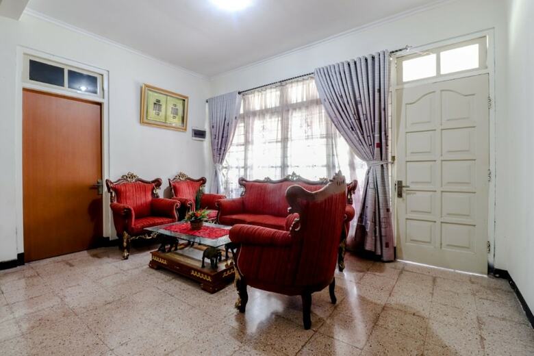 Hotel Denadifa Homestay