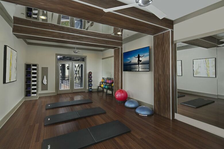 Livcor Emory Pointe