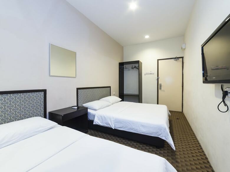 Raintree Hotel