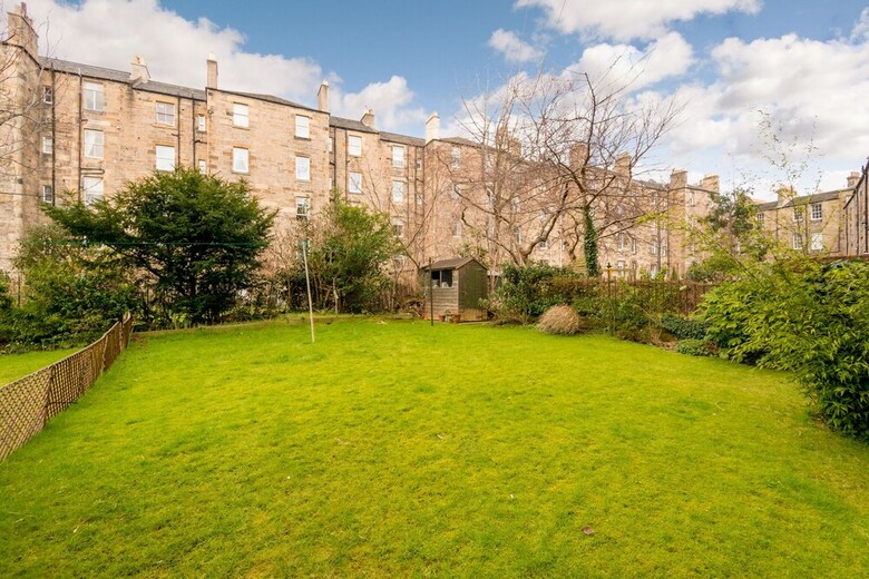 Traditional 3 Bed Apartment Stockbridge