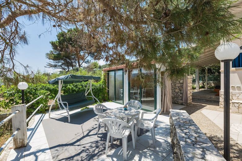 Villa Fichimori