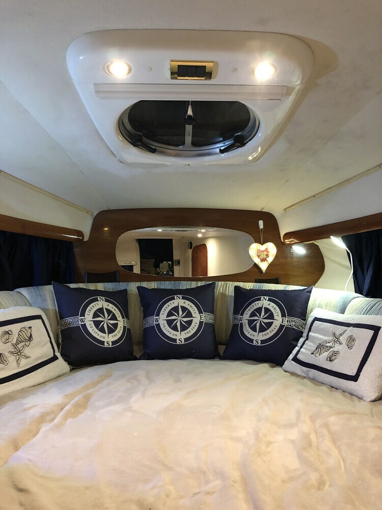Bea Boat Charter