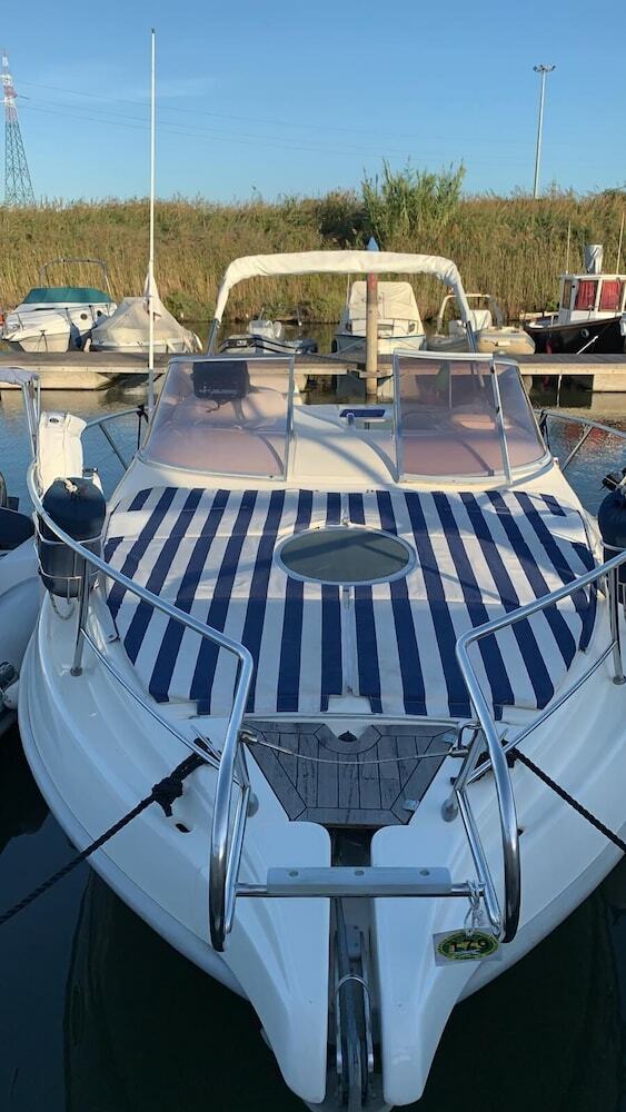Bea Boat Charter