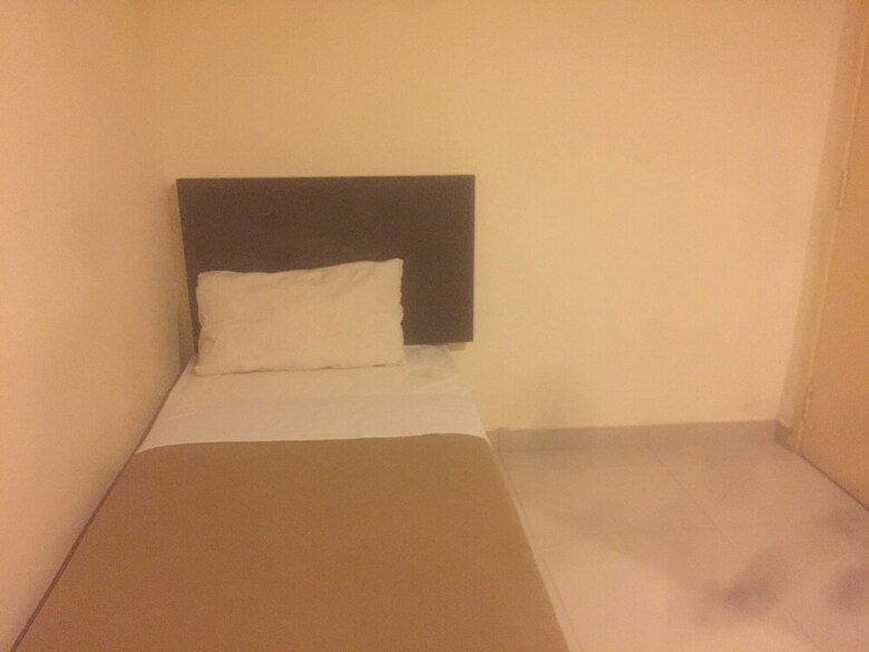 Oyo 89966 Green World Hotel @ Seri Putra