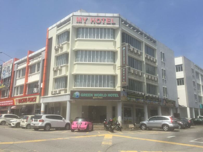 Oyo 89966 Green World Hotel @ Seri Putra