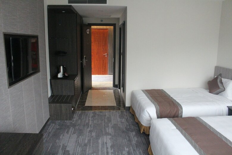 Muong Thanh Grand Bai Chay Hotel
