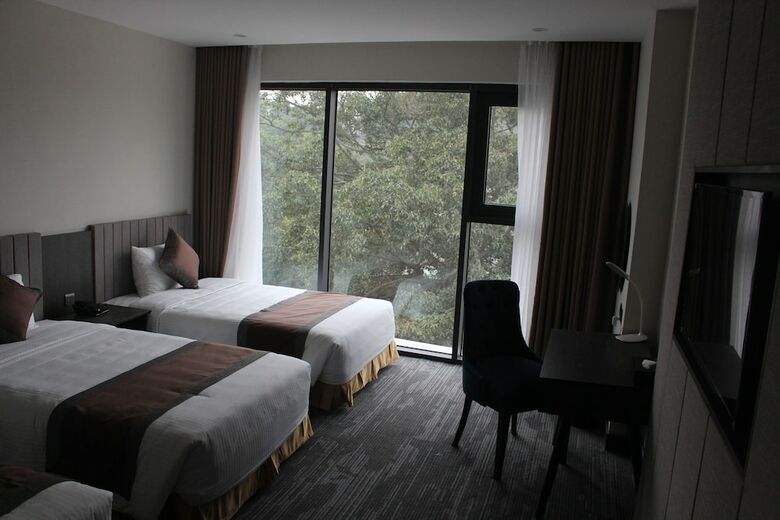 Muong Thanh Grand Bai Chay Hotel