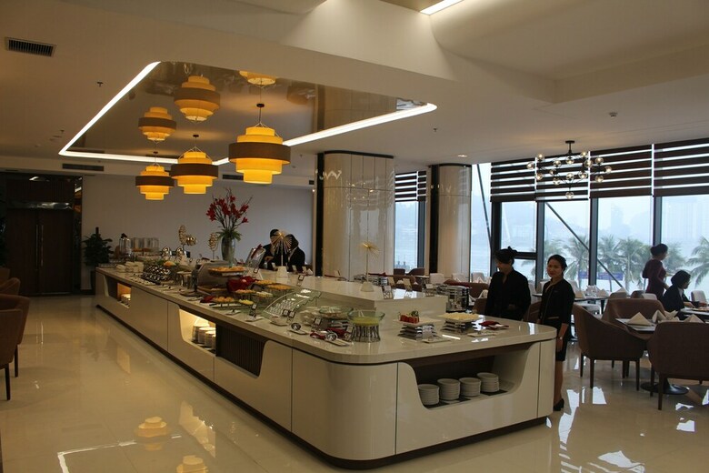 Muong Thanh Grand Bai Chay Hotel