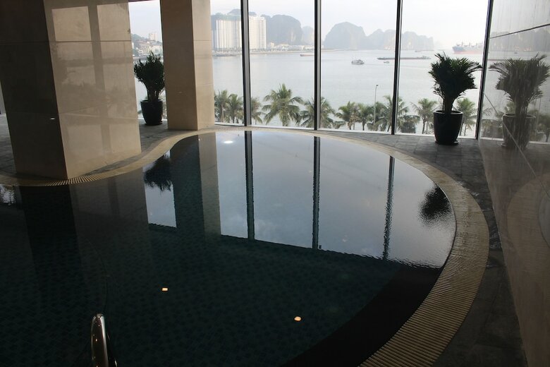 Muong Thanh Grand Bai Chay Hotel