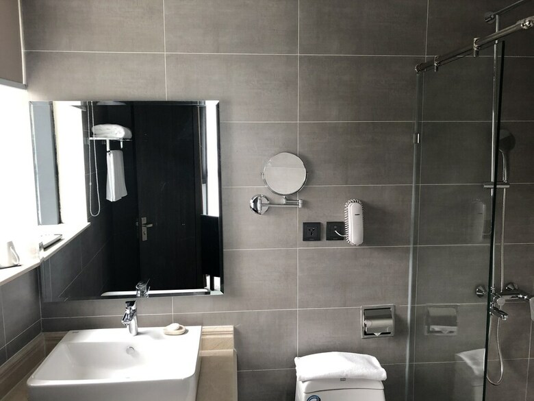 Muong Thanh Grand Bai Chay Hotel
