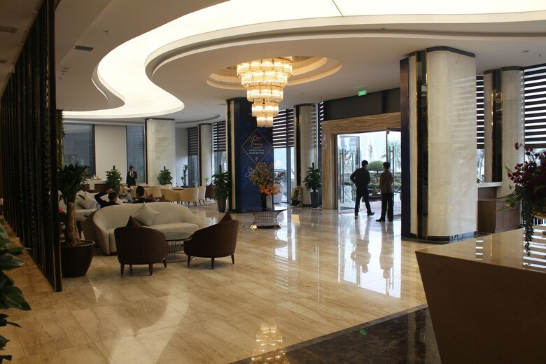 Muong Thanh Grand Bai Chay Hotel