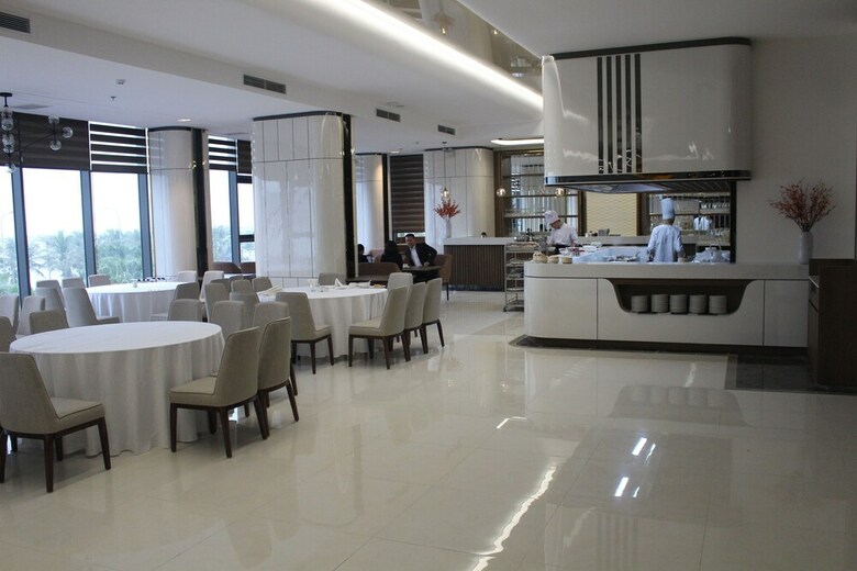 Muong Thanh Grand Bai Chay Hotel