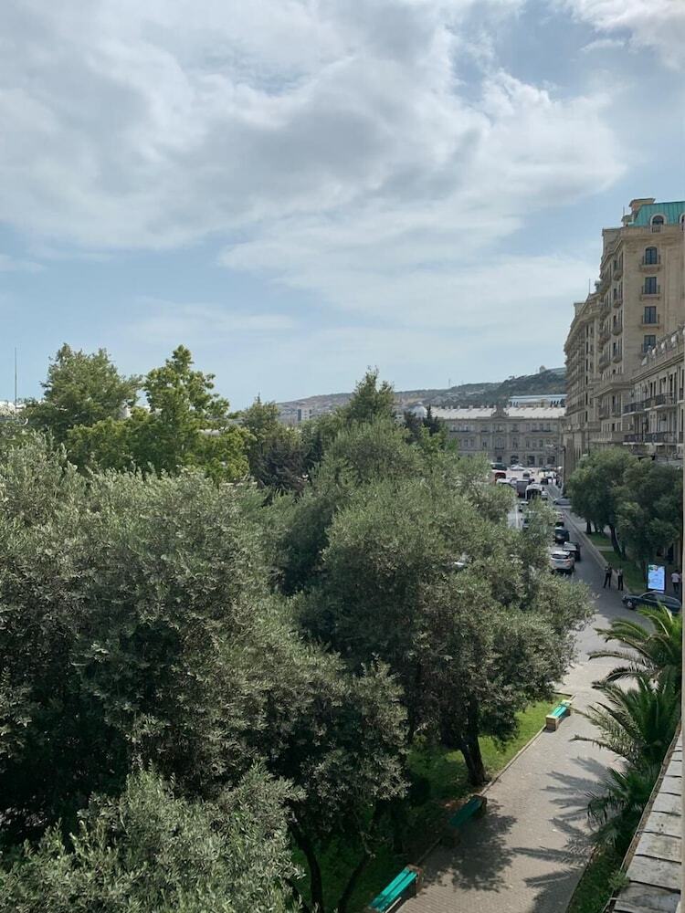Sea View Apartment In The Old City