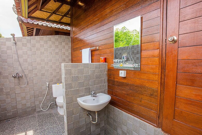 Bed & Breakfast Maharatu Villas
