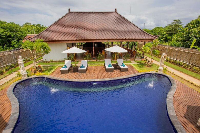 Bed & Breakfast Maharatu Villas