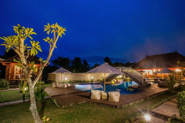 Bed & Breakfast Maharatu Villas